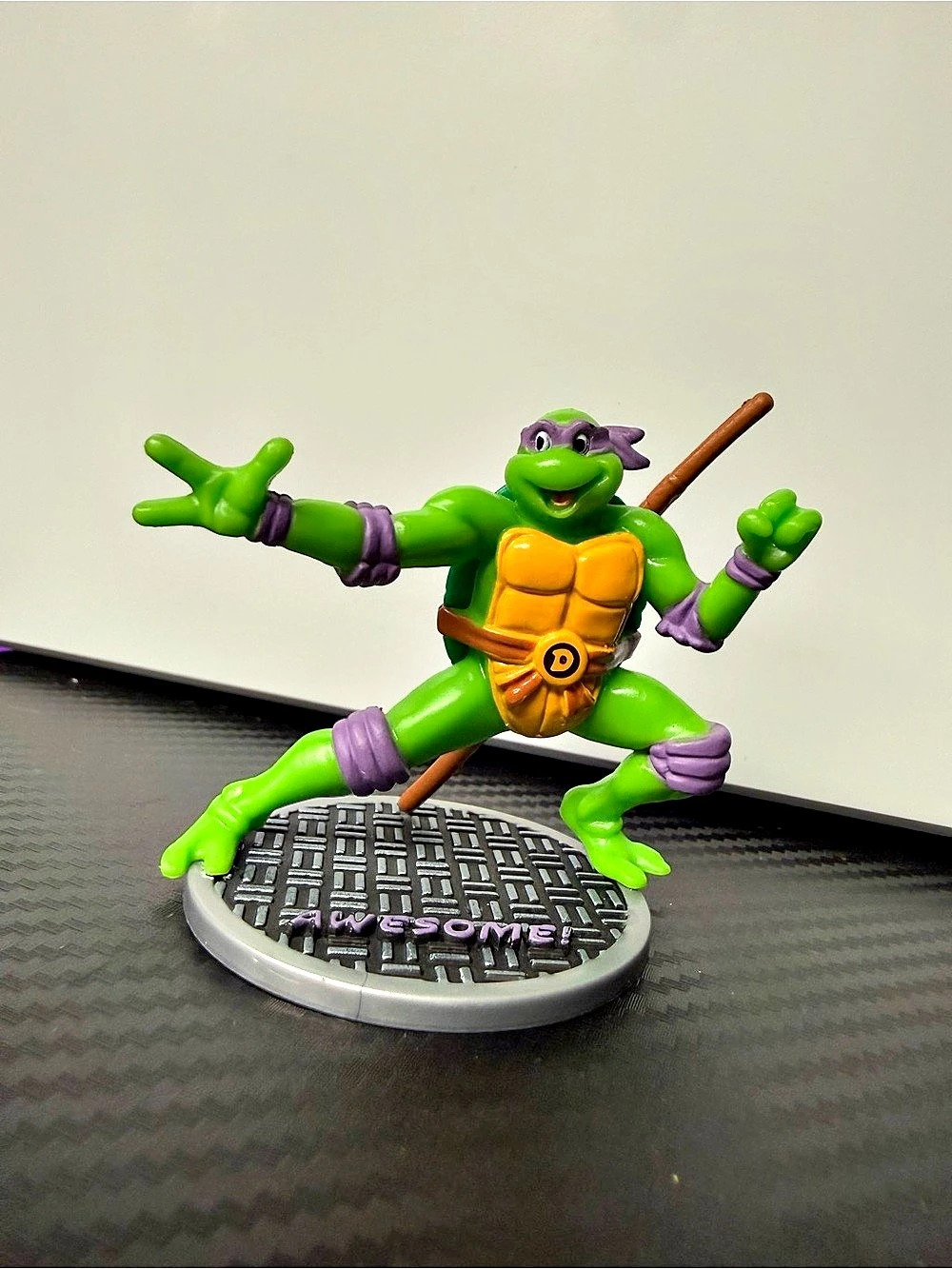 Teenage Mutant Ninja Turtles Raphael Figure with Base